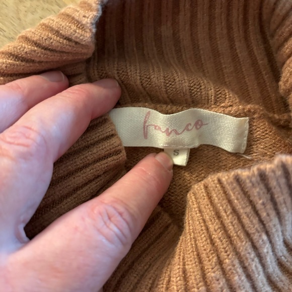 Fanco Tan Fringe Sweater S - Picture 7 of 9